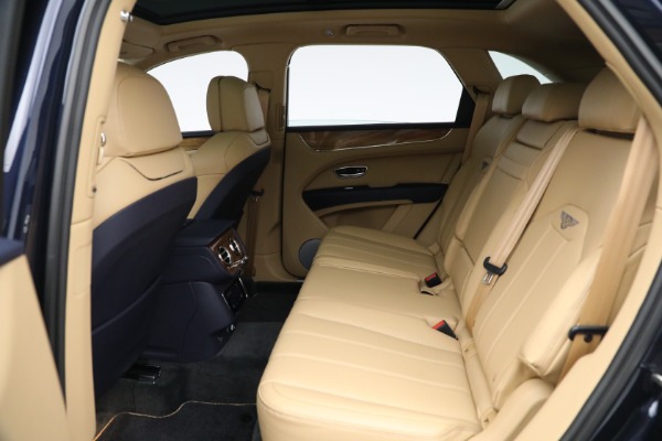 Used 2021 Bentley Bentayga V8 for sale Sold at Alfa Romeo of Greenwich in Greenwich CT 06830 20