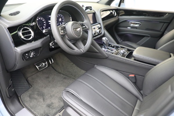 Used 2022 Bentley Bentayga V8 for sale $177,900 at Alfa Romeo of Greenwich in Greenwich CT 06830 18