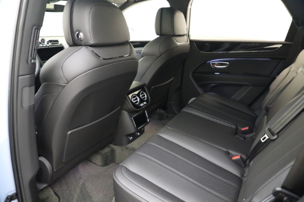 Used 2022 Bentley Bentayga V8 for sale $177,900 at Alfa Romeo of Greenwich in Greenwich CT 06830 21
