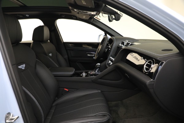 Used 2022 Bentley Bentayga V8 for sale $177,900 at Alfa Romeo of Greenwich in Greenwich CT 06830 26