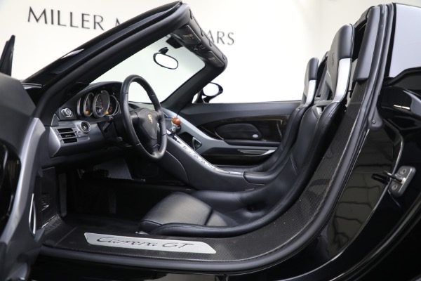 Used 2005 Porsche Carrera GT for sale $1,400,000 at Alfa Romeo of Greenwich in Greenwich CT 06830 24