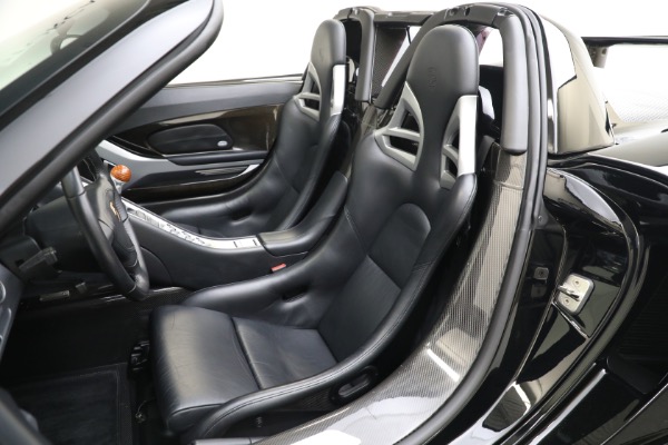 Used 2005 Porsche Carrera GT for sale $1,400,000 at Alfa Romeo of Greenwich in Greenwich CT 06830 25