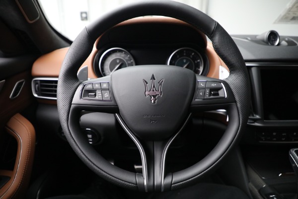 New 2022 Maserati Levante GT for sale $94,195 at Alfa Romeo of Greenwich in Greenwich CT 06830 16