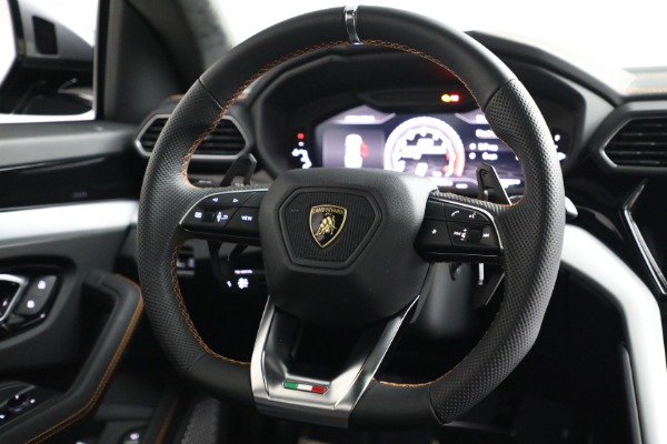Used 2020 Lamborghini Urus for sale $295,900 at Alfa Romeo of Greenwich in Greenwich CT 06830 28