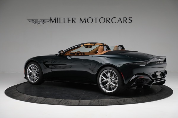 New 2022 Aston Martin Vantage Roadster for sale $192,716 at Alfa Romeo of Greenwich in Greenwich CT 06830 3