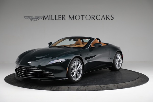 New 2022 Aston Martin Vantage Roadster for sale $192,716 at Alfa Romeo of Greenwich in Greenwich CT 06830 1
