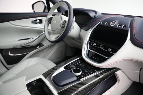 New 2022 Aston Martin DBX for sale $231,886 at Alfa Romeo of Greenwich in Greenwich CT 06830 21