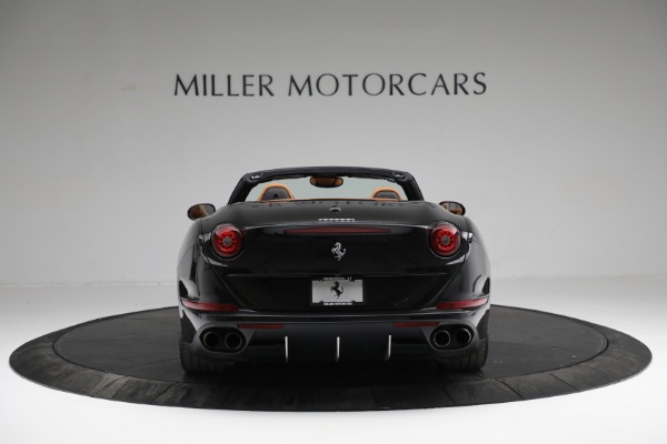 Used 2017 Ferrari California T for sale Sold at Alfa Romeo of Greenwich in Greenwich CT 06830 5