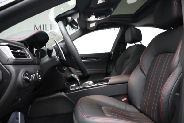 New 2022 Maserati Ghibli Modena Q4 for sale $84,457 at Alfa Romeo of Greenwich in Greenwich CT 06830 14