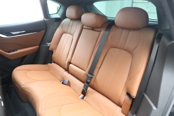 Used 2022 Maserati Levante GT for sale $52,900 at Alfa Romeo of Greenwich in Greenwich CT 06830 20