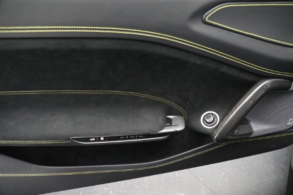 Used 2019 Ferrari GTC4Lusso T for sale $239,900 at Alfa Romeo of Greenwich in Greenwich CT 06830 14