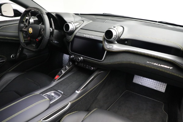 Used 2019 Ferrari GTC4Lusso T for sale $239,900 at Alfa Romeo of Greenwich in Greenwich CT 06830 15