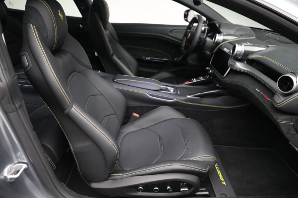 Used 2019 Ferrari GTC4Lusso T for sale $239,900 at Alfa Romeo of Greenwich in Greenwich CT 06830 17