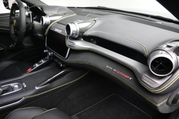 Used 2019 Ferrari GTC4Lusso T for sale $239,900 at Alfa Romeo of Greenwich in Greenwich CT 06830 21