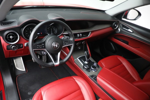 Used 2019 Alfa Romeo Stelvio Ti Lusso for sale Sold at Alfa Romeo of Greenwich in Greenwich CT 06830 18