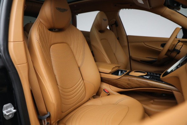 New 2022 Aston Martin DBX for sale $229,186 at Alfa Romeo of Greenwich in Greenwich CT 06830 21
