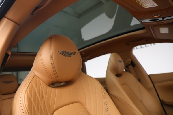 New 2022 Aston Martin DBX for sale $229,186 at Alfa Romeo of Greenwich in Greenwich CT 06830 22