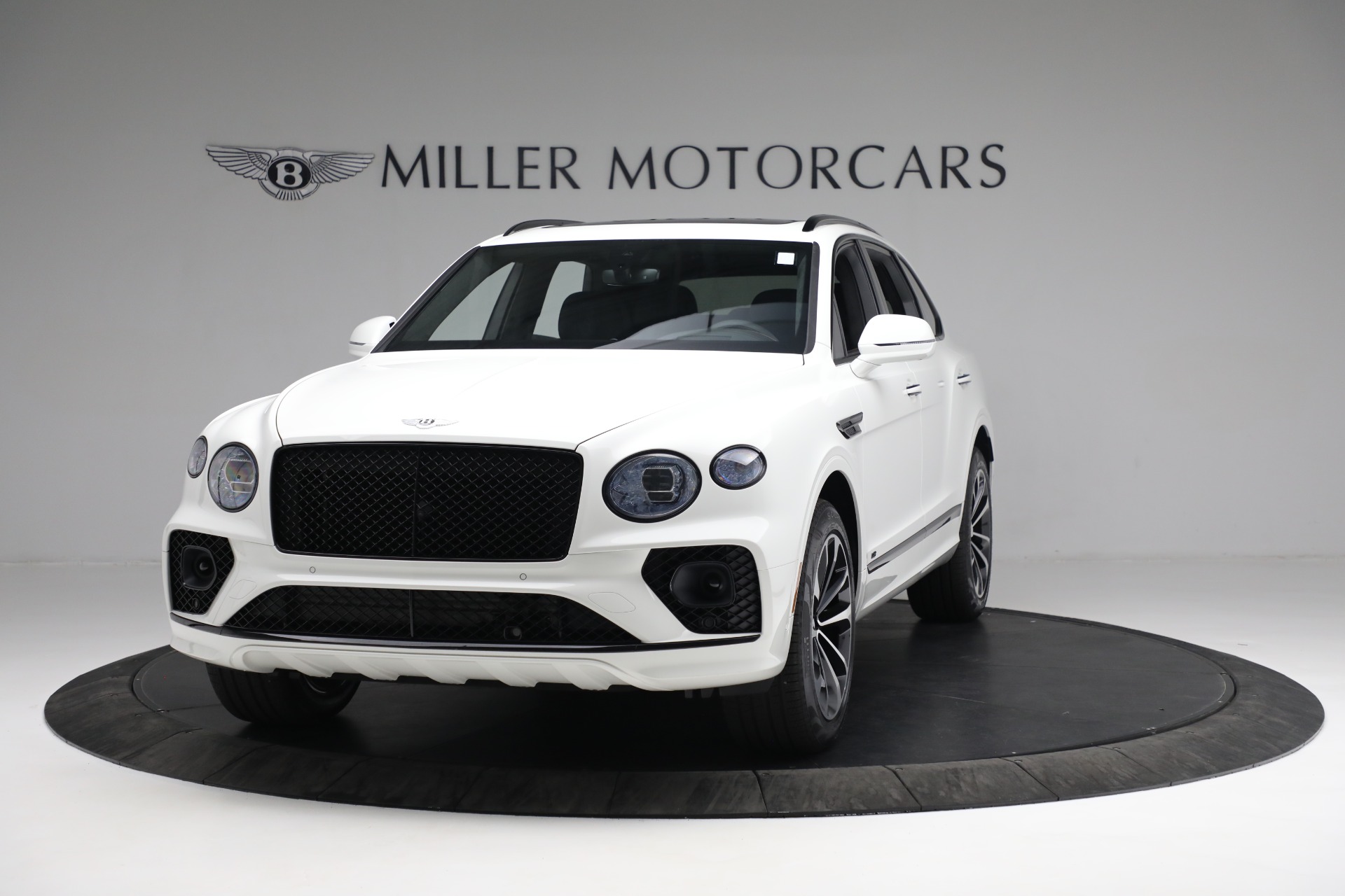 New 2022 Bentley Bentayga V8 for sale Sold at Alfa Romeo of Greenwich in Greenwich CT 06830 1