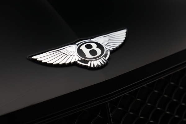 New 2022 Bentley Bentayga V8 for sale Call for price at Alfa Romeo of Greenwich in Greenwich CT 06830 14