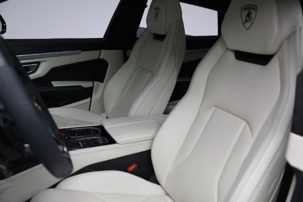 Used 2019 Lamborghini Urus for sale $258,900 at Alfa Romeo of Greenwich in Greenwich CT 06830 15