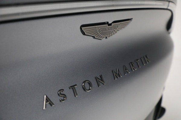 New 2022 Aston Martin DBX for sale $230,086 at Alfa Romeo of Greenwich in Greenwich CT 06830 25