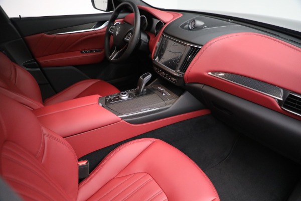 New 2022 Maserati Levante GT for sale $95,416 at Alfa Romeo of Greenwich in Greenwich CT 06830 20