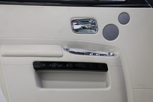 Used 2017 Rolls-Royce Ghost for sale $229,900 at Alfa Romeo of Greenwich in Greenwich CT 06830 18