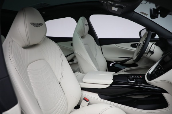 New 2022 Aston Martin DBX for sale $234,596 at Alfa Romeo of Greenwich in Greenwich CT 06830 20