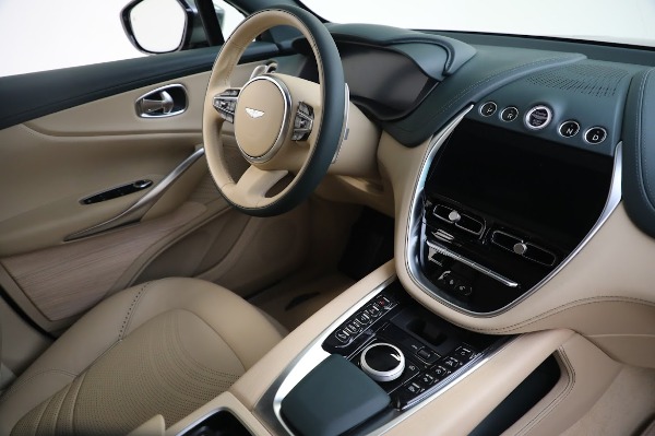New 2022 Aston Martin DBX for sale $237,946 at Alfa Romeo of Greenwich in Greenwich CT 06830 17