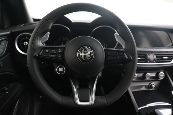 New 2022 Alfa Romeo Stelvio Sprint for sale $52,905 at Alfa Romeo of Greenwich in Greenwich CT 06830 16