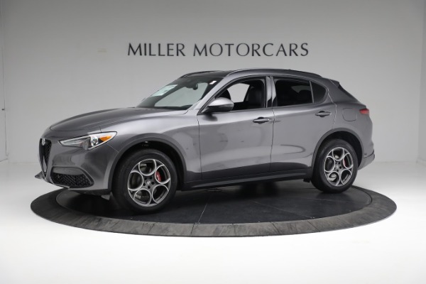 New 2022 Alfa Romeo Stelvio Sprint for sale $52,905 at Alfa Romeo of Greenwich in Greenwich CT 06830 2