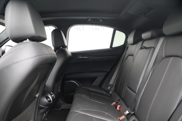 New 2022 Alfa Romeo Stelvio Sprint for sale $52,905 at Alfa Romeo of Greenwich in Greenwich CT 06830 23
