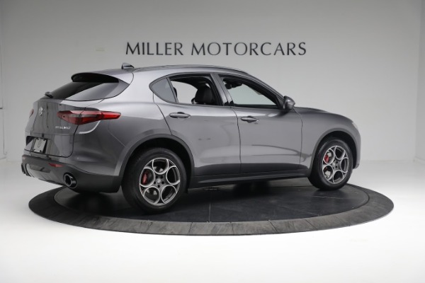 New 2022 Alfa Romeo Stelvio Sprint for sale $52,905 at Alfa Romeo of Greenwich in Greenwich CT 06830 8