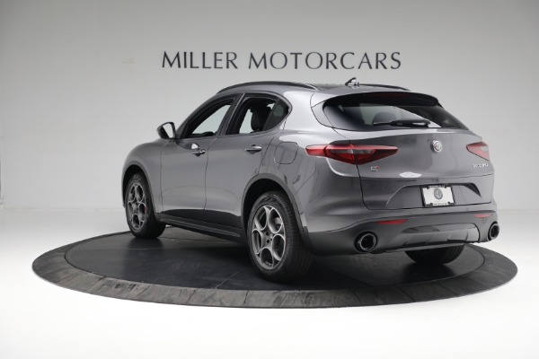 New 2022 Alfa Romeo Stelvio Sprint for sale Sold at Alfa Romeo of Greenwich in Greenwich CT 06830 5