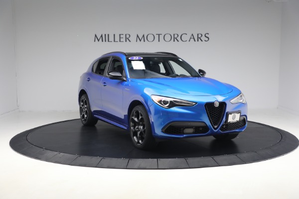 Used 2022 Alfa Romeo Stelvio Veloce for sale $32,900 at Alfa Romeo of Greenwich in Greenwich CT 06830 11