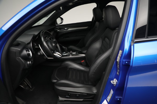 Used 2022 Alfa Romeo Stelvio Veloce for sale $32,900 at Alfa Romeo of Greenwich in Greenwich CT 06830 13
