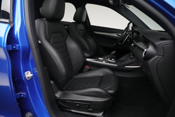 Used 2022 Alfa Romeo Stelvio Veloce for sale $32,900 at Alfa Romeo of Greenwich in Greenwich CT 06830 16