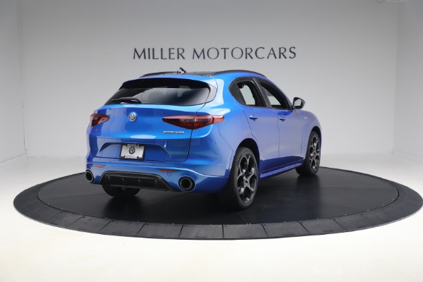 Used 2022 Alfa Romeo Stelvio Veloce for sale $32,900 at Alfa Romeo of Greenwich in Greenwich CT 06830 7