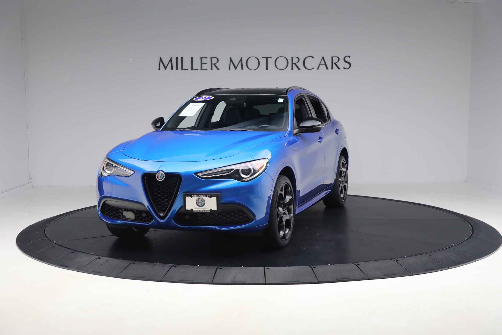 New 2022 Alfa Romeo Stelvio Veloce for sale $56,005 at Alfa Romeo of Greenwich in Greenwich CT 06830 1
