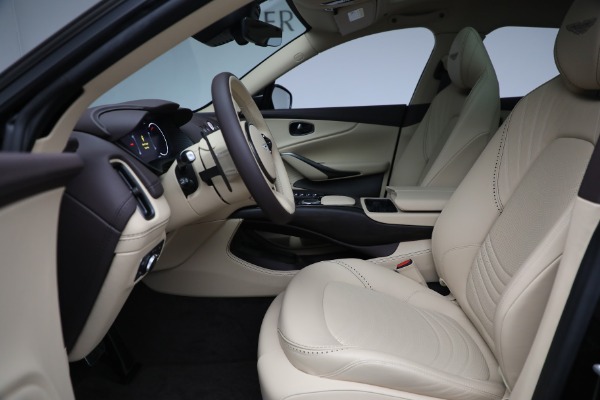 Used 2022 Aston Martin DBX for sale $105,900 at Alfa Romeo of Greenwich in Greenwich CT 06830 13