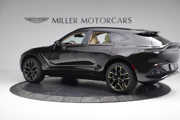 Used 2022 Aston Martin DBX for sale $105,900 at Alfa Romeo of Greenwich in Greenwich CT 06830 3