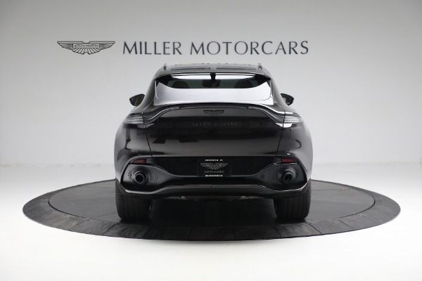Used 2022 Aston Martin DBX for sale $105,900 at Alfa Romeo of Greenwich in Greenwich CT 06830 5