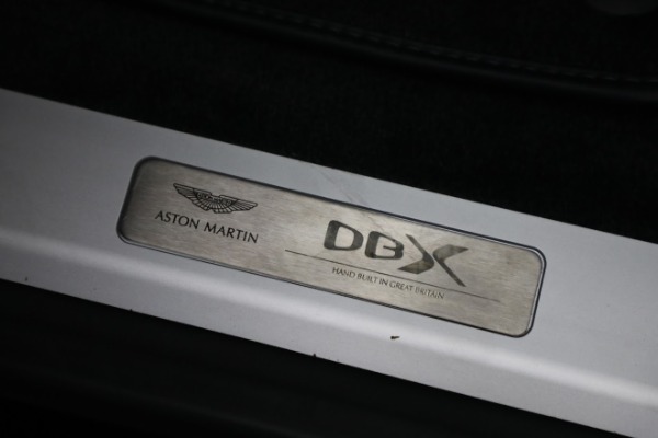 New 2022 Aston Martin DBX for sale $219,416 at Alfa Romeo of Greenwich in Greenwich CT 06830 17