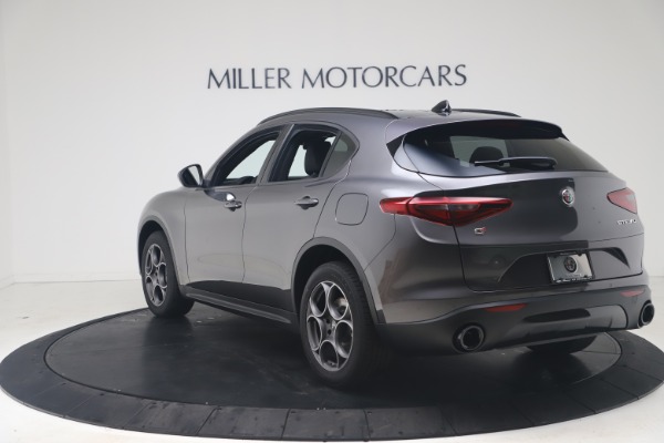 New 2022 Alfa Romeo Stelvio Sprint for sale Sold at Alfa Romeo of Greenwich in Greenwich CT 06830 5