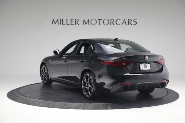 New 2022 Alfa Romeo Giulia Veloce for sale Sold at Alfa Romeo of Greenwich in Greenwich CT 06830 5