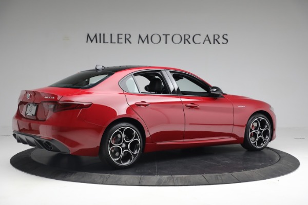 Used 2022 Alfa Romeo Giulia Veloce for sale $29,900 at Alfa Romeo of Greenwich in Greenwich CT 06830 8