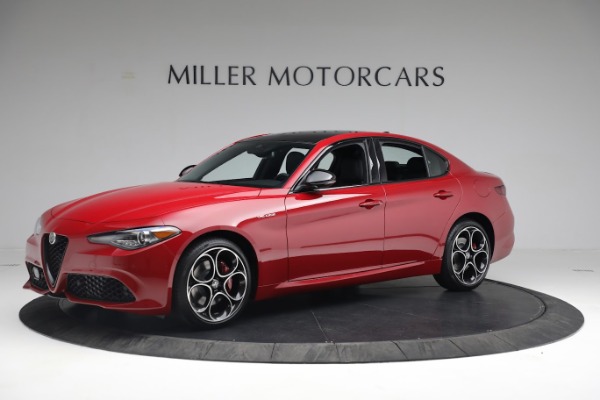 Used 2022 Alfa Romeo Giulia Veloce for sale $29,900 at Alfa Romeo of Greenwich in Greenwich CT 06830 1