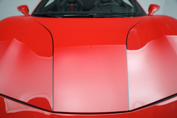 Used 2018 Ferrari 488 Spider for sale $382,900 at Alfa Romeo of Greenwich in Greenwich CT 06830 25