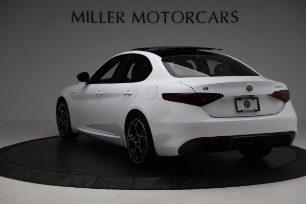 New 2022 Alfa Romeo Giulia Veloce for sale Sold at Alfa Romeo of Greenwich in Greenwich CT 06830 5