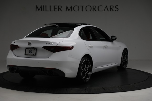 New 2022 Alfa Romeo Giulia Veloce for sale Sold at Alfa Romeo of Greenwich in Greenwich CT 06830 7